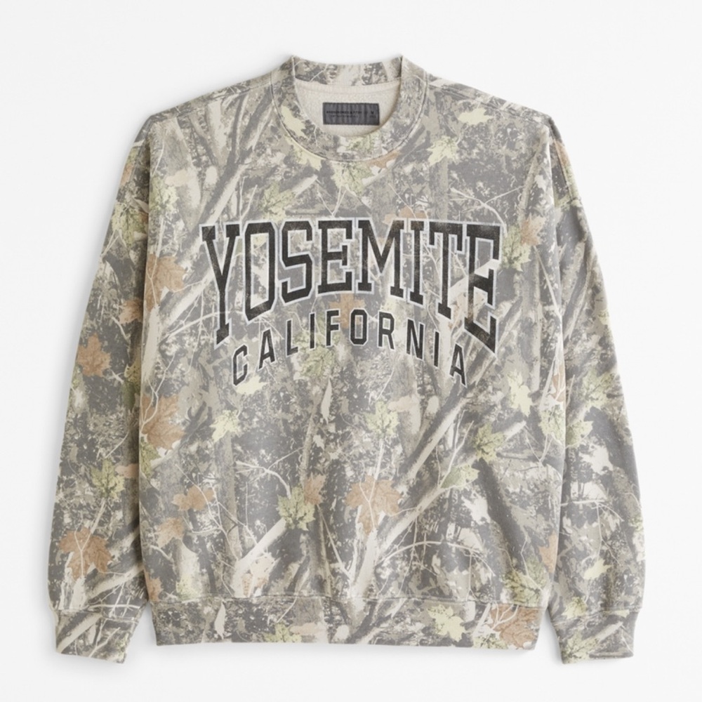 Abercrombie & Fitch Camo Crewneck